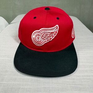 Detroit Red Wings NHL Snapback Hat Red Black Vintage Style Flat Brim Cap OSFM